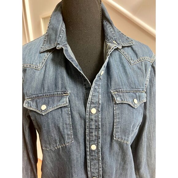 👖 American Eagle Denim Shirt w/ Pearl Snap Buttons | Size XS | 100% Cotton - Picture 3 of 6